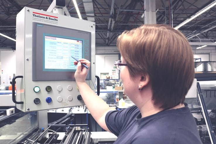 Ausbildung zum Medientechnologen Druckverarbeitung bei SAXOPRINT (6)