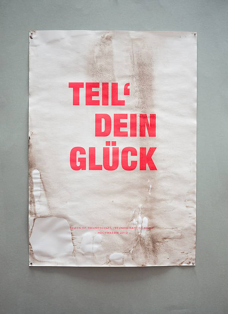 Postergestaltung "Teil' dein Glück" beispiel